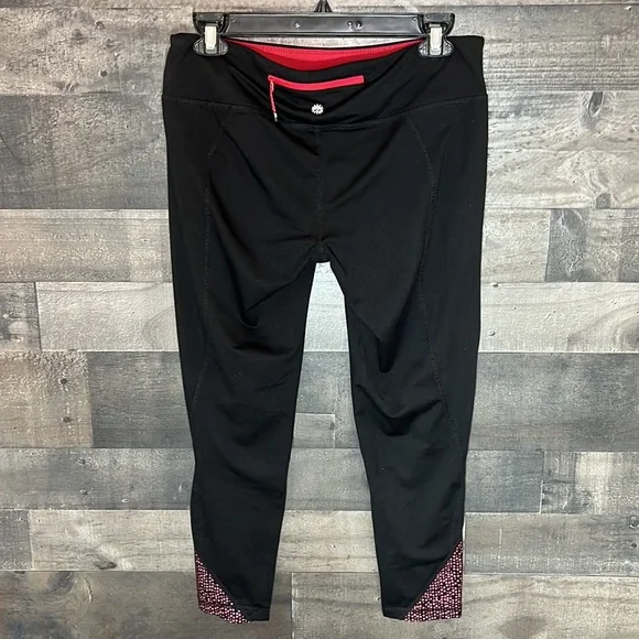 Nice Black and Pink Tangerine Athletic Capri Pants - Picture 4 of 7